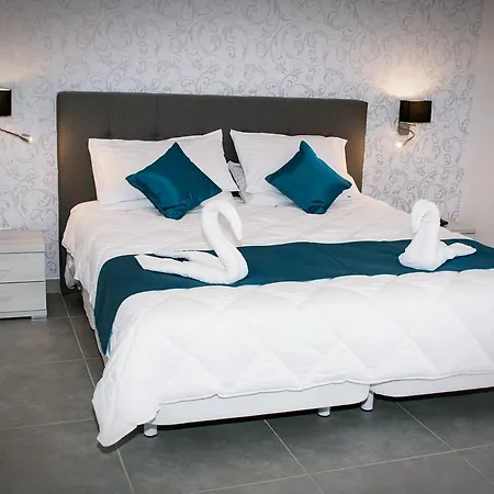 Fisherman's Cove לינה וארוחת בוקר