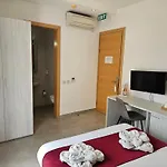 Fisherman's Cove 4*