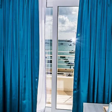 Fisherman's Cove 4*